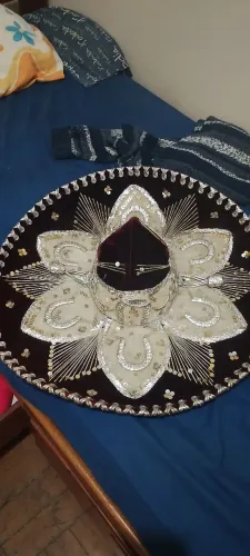 chapéu mexicano pigalle peça única em ótimo estado!!