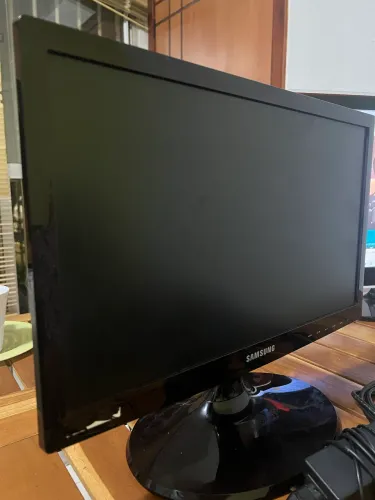 Monitor Samsung LED