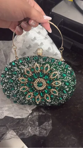 Alugo ou vendo vestido de festa ,sandália e bolsa