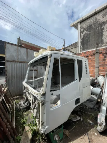 VENDO CABINE IVECO 2010 EXTRA !!!