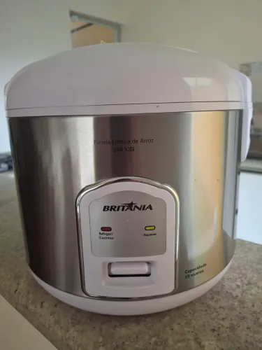 Panela de Arroz Elétrica Britânia 10 xícaras