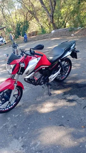 Titan 160