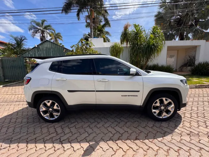 Jeep Compass Longitude 2.0 4X2 Flex 16V Aut. 2020