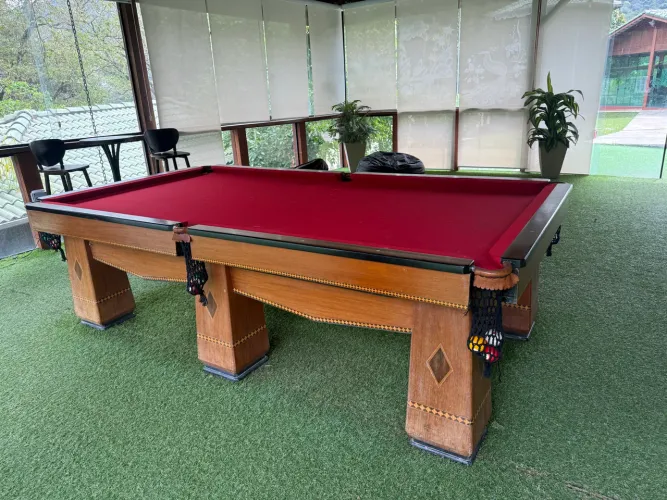 Mesa de bilhar madeira