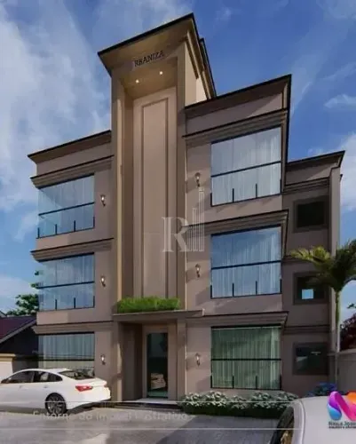 Apartamento à venda com porcelanato polido e suíte, perto de supermercado, Areias, Tijucas