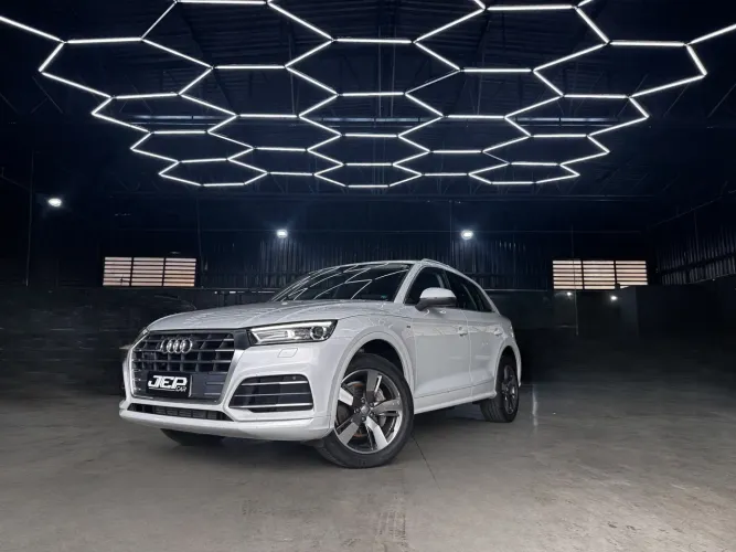 Audi Q5 2.0 16V TFSI 225cv Quattro Tiptronic 2019