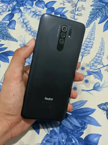 Xiaomi Redmi 9 64GB ? Bom Estado + Caixa, Carregador e Capa Grátis!