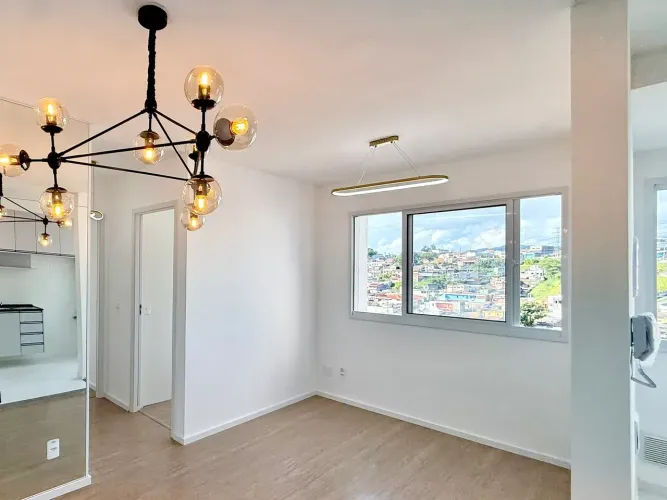Apartamento para alugar em Brás Cubas com 2 quartos, 1 vaga coberta por R$ 2.600,00