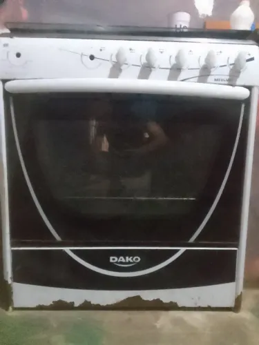 Vendo fogao Dako mercuri 6 bocas todas funciona falta duas chaves de acendedor