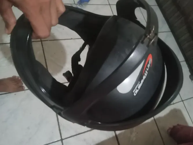 CAPACETE TAUROS