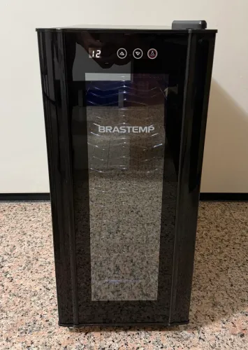 Adega Brastemp 12 garrafas 