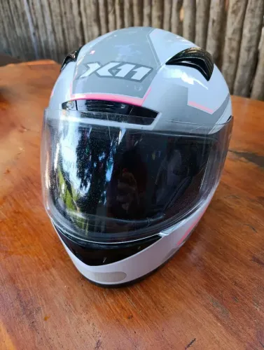 Capacete bem conservado
