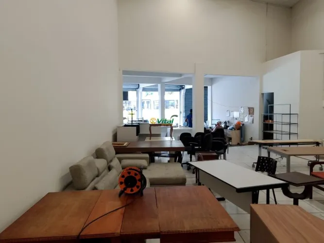 Loja Comercial 225m2 ponto nobre SAGRADA FAMILIA