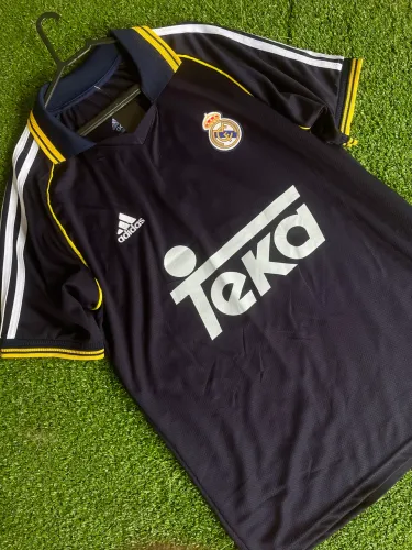 Camisa retrô Real Madrid 2000/01 Zidane 5