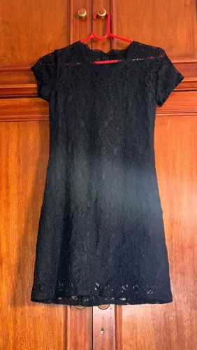 VESTIDO DE FESTA DE RENDA - VALOR NEGOCIÁVEL