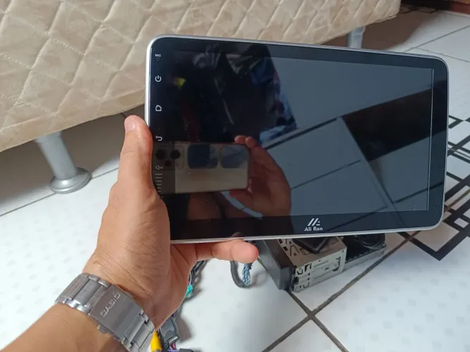TELA MULTIMÍDIA 10 POLEGADAS com SISTEMA ANDROID por 500,00 reais