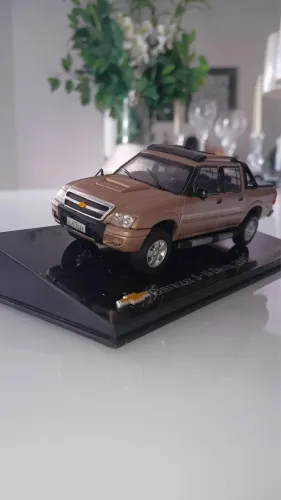S10 miniatura