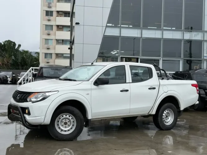Mitsubishi L200 Triton Sport GL 2.4 Diesel 2023