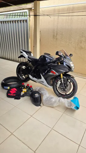 Suzuki SRAD 750cc