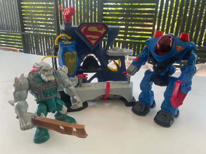 Imaginext superman