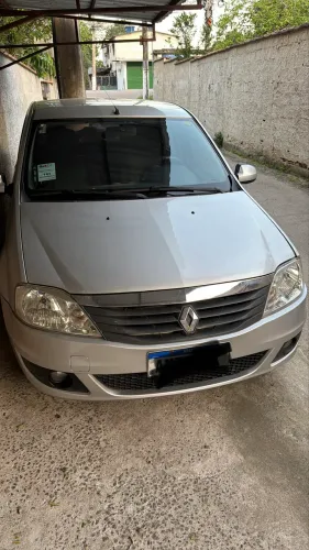 Renault Logan Expression Hi-flex 1.6 16V 4P AUT 2012