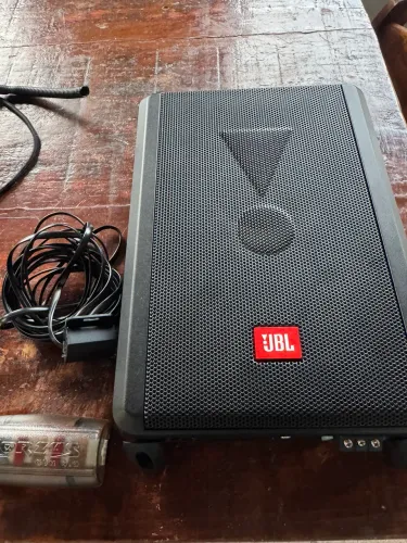 Caixa amplificada JBL SW8ams subwoofer slim