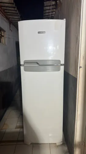 Geladeira continental 370 litros fros fere