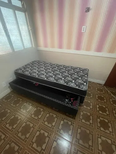 2 camas de Solteiro Igual na Foto