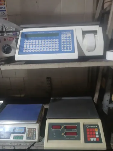 Balança eletrônica..cortador de frios  e refresqueiras 