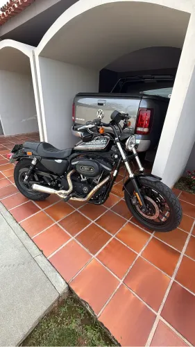 Harley 883 impecável