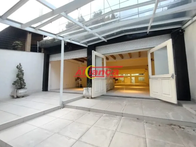 Salão comercial 500m² com 2 cozinhas, 4 banheiros e estacionamento - Vila Rosália, Guarulh