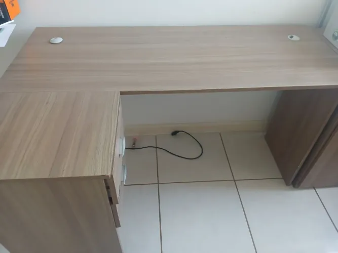 Escrivaninha mesa de estudo em L