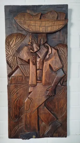 Arte popular! Grande talha artesanal, em madeira de caixeta, 65 x 30cm