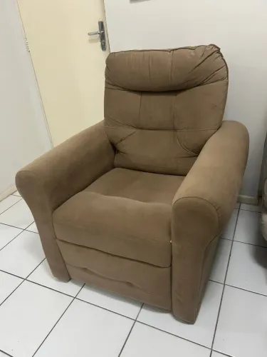 Poltrona reclinável 