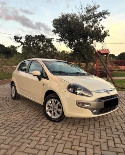 Fiat Punto Attractive 1.4 Fire Flex 8V 5P 2017