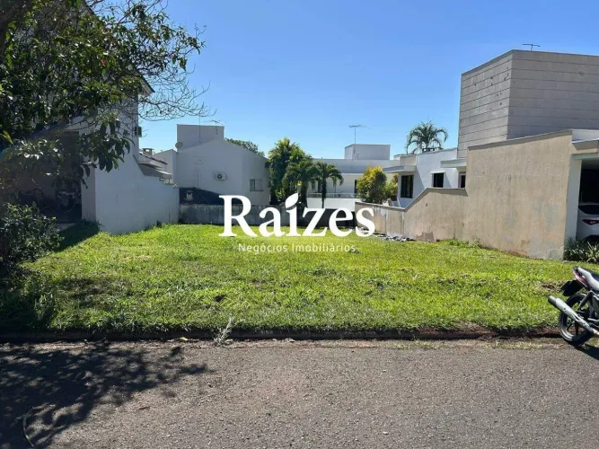 Excelente lote com 385m2 no condomínio Barcelona em Uberlândia