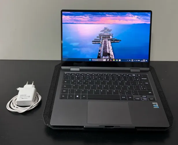 Galaxy Book 3 360 (vira tablet) - i7-1255U - 16GB RAM - 1TB SSD