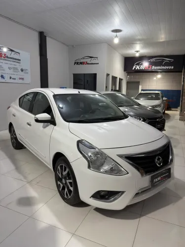 Nissan Versa Unique 1.6 16V Flexstart 4P Aut. 2017