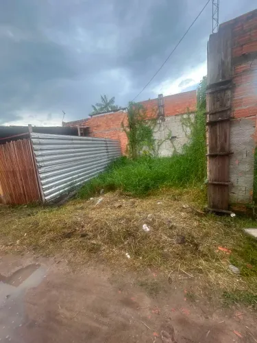 Vendo esse terreno no bairro de águas lindas