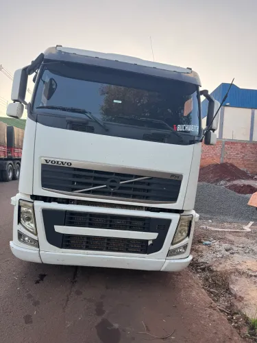 VOLVO FH 520 6x4 2010 SEM ARLA + RODOTREM LIBRELATO 2024