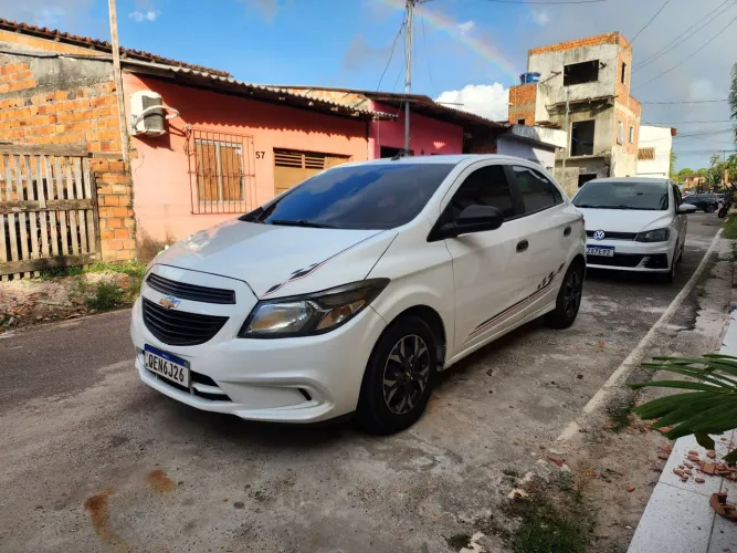 Chevrolet Onix JOY Hatch 1.0 8V Flex Mec. 4P 2019