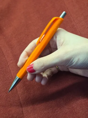 CARAN D'ACHE ORIGINAL Lapiseira 888 Infinite 0.7 mm LARANJA