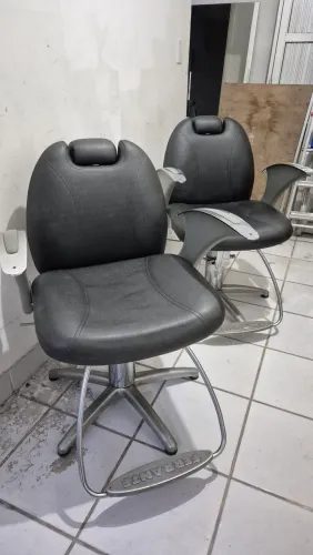 Cadeiras barbeiro Ferrante , reclinavel