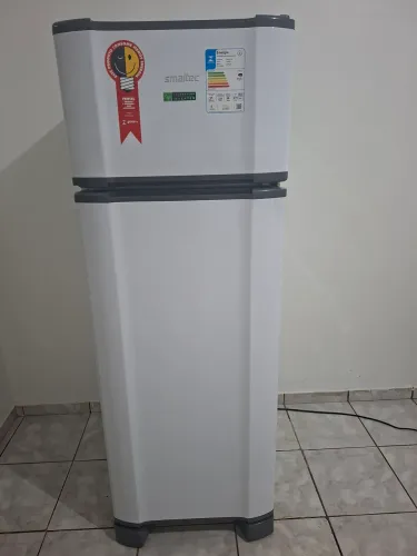 Geladeira smaltec