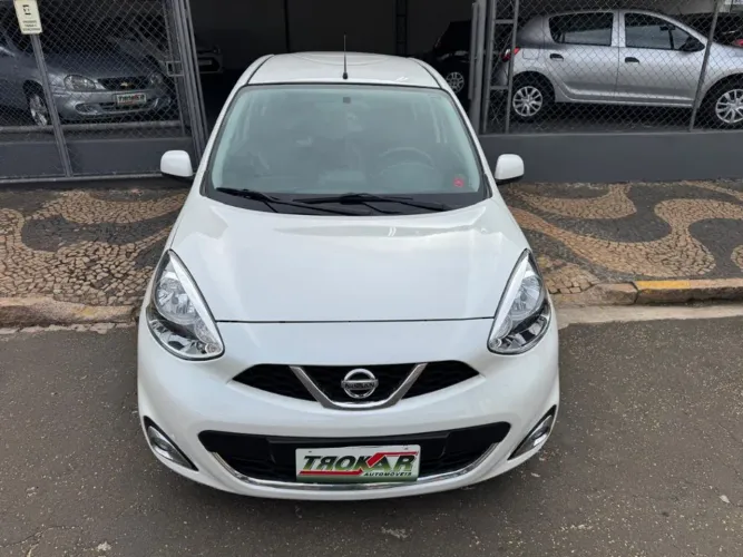 Nissan March SV 1.6 16V Flex Fuel 2015