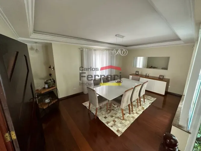 Casa Assobradada no Jardim Guapira | 4 Dorms, Quintal e 3 Vagas
