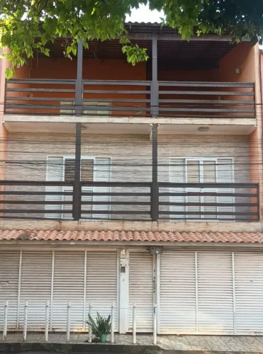 *. OPORTUNIDADE *. CASA SOBRADO