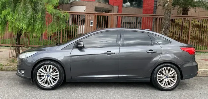 Ford Focus 2.0 16v/se/se Plus Flex 5P Aut. 2017