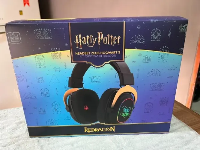 Headset Gamer Redragon Harry Potter Zeus Hogwarts RGB Special Edition