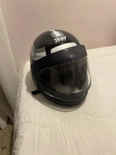 Capacete de moto 